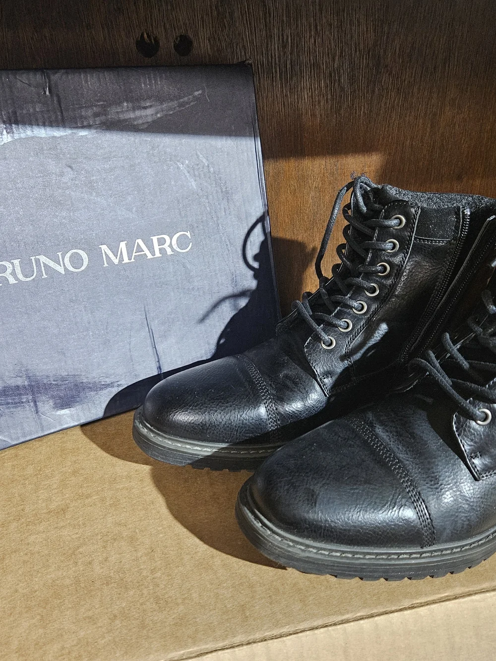 Men's Black Lace-Up Leather Boots